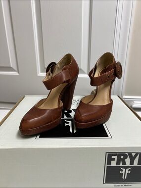 Frye Cognac Leather Platform Mary Jane Heels Heidi Ankle Strap sz 7 M like new